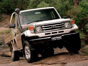 Toyota Land Cruiser 70 Cab Chassis GXL 1999 года